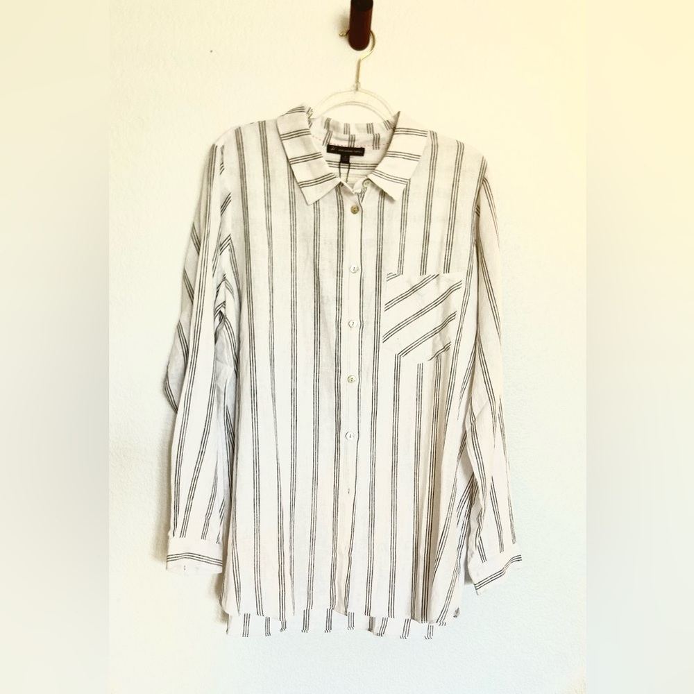 ADRIANNA PAPELL Button Down Linen Long Sleeve In white and grey stripes Top - Picture 6 of 13
